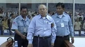 Khmer Rouge leaders to face UN war crimes court