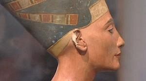 le retour en Egypte de la reine Nefertiti