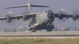 L’A400M va-t-il suspendre son vol ?