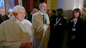 Jewish leader confronts Pope on Holocaust silence