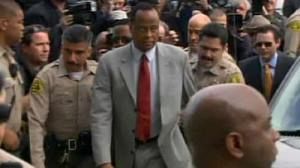 Le médecin de Michael Jackson inculpé d’homicide involontaire