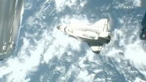 Endeavour arrives at ISS