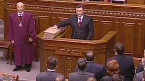 Viktor Yanukovich is sworn in as Ukraine President