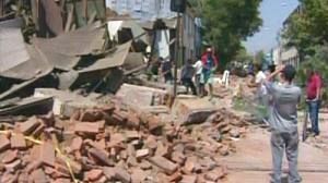 Chile reels from huge quake