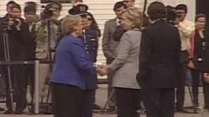 Clinton promises extra help for Chile