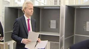 Dutch vote in local elections after government collapse