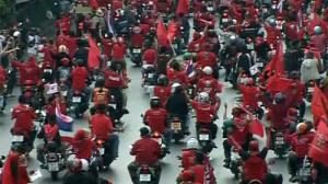 Thaïlande : manifestation des “Chemises Rouges”