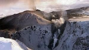Volcano evacuees allowed back home