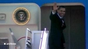 Obama makes surprise visit to Afghanistan