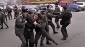 Street clashes as Moscow mourns