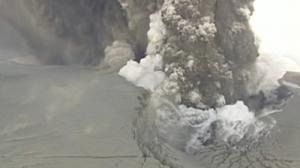 Iceland’s volcano steps up eruptions