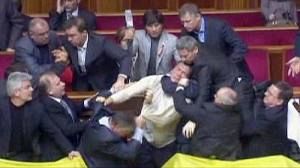Chaotic scenes in Ukraine parliament