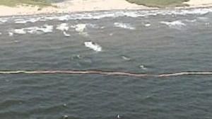 La marea negra llega a la costa de Luisiana y los expertos temen lo peor