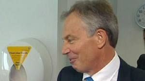 Tony Blair, dernière carte du Labour avant les législatives