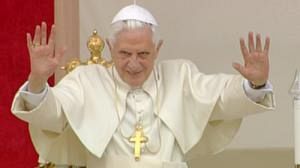 L’hommage du pape Benoît XVI au Saint Suaire de Turin