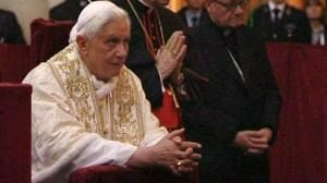 Pope visits Shroud of Turin