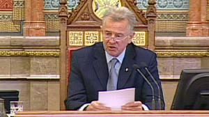 Controversial Hungarian citizenship law passed