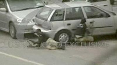 Deadly assault on two Pakistani mosques Deadly assault on two Pakistani mosques