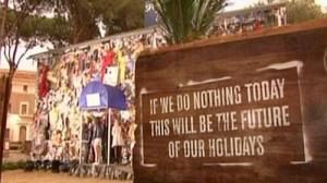 Un Hotel constuit avec des déchets souillant les plages
