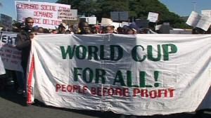 Les Sud-Africains défavorisés veulent voir la “couleur” de l’argent du Mondial