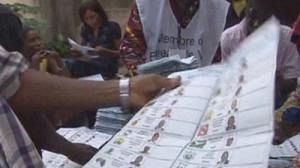 Très forte participation pour la première présidentielle libre en Guinée