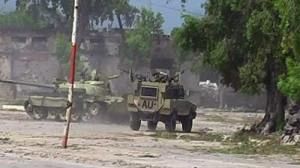 Mogadiscio prise entre deux feux