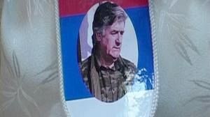 Партия Радована Караджича наградила своего основателя партийной наградой