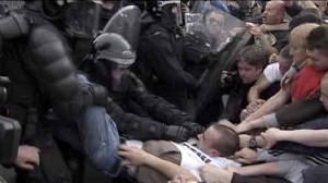 Belfast govt criticised over rioting