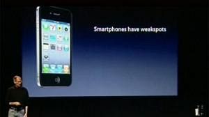 Apple oferece estojo ou reembolso a clientes do iPhone 4
