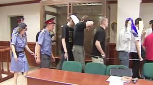 Russie : procès de skinheads accusés de meurtres racistes