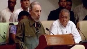 Fidel Castro warns of nuclear war in rare speech