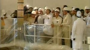 Iran nuclear power plant begins ticking over pics all stand around fuel bundle