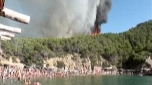 Mediterranean forest fires alarm residents, tourists alike