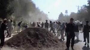 “Rogue” Afghan policeman shot after killing 3