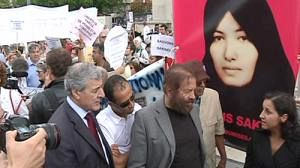 Parigi: manifestazione, l’Iran liberi Sakineh