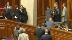 Bagarre au Parlement ukrainien