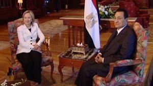 Clinton and Mubarak meet ahead of crucial peace talks