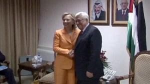 Clinton meets Abbas over peace talks