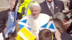Benoît XVI chahuté lors de sa visite en Ecosse
