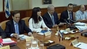 Israel urged to accept new settlement halt