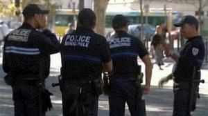 France arrests 12 terror suspects