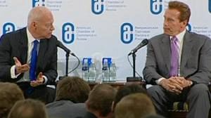 Arnie goes high-tech in Moscow