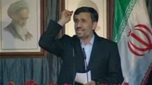 Ahmadinejad, accueilli en héros dans le sud du Liban