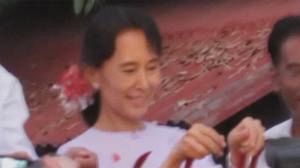 Myanmar’s pro-democracy leader Suu Kyi is freed