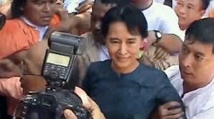 Après 7 ans de silence, la parole est à Aung San Suu Kyi