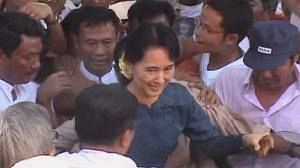 Suu Kyi urges democracy in Myanmar