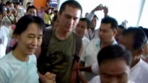 Suu Kyi and son finally meet after over a decade