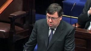Irlande: Brian Cowen ne veut pas changer son calendrier