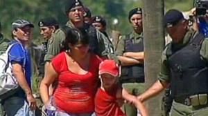 Affrontements entre policiers et sans abris à Buenos Aires