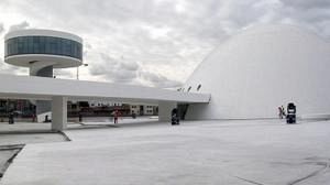 Avilés : un centre culturel signé Oscar Niemeyer